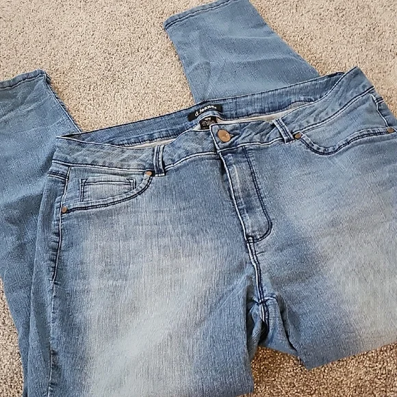 E6🔹️d. jeans Light Blue Skinny Jeans - Picture 1 of 4